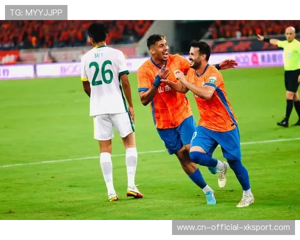 卡扎伊什维利与山东泰山完成续约,新赛季继续担任进攻核心 卡扎伊什维利与山东泰山完成续约,新赛季继续担任进攻核心